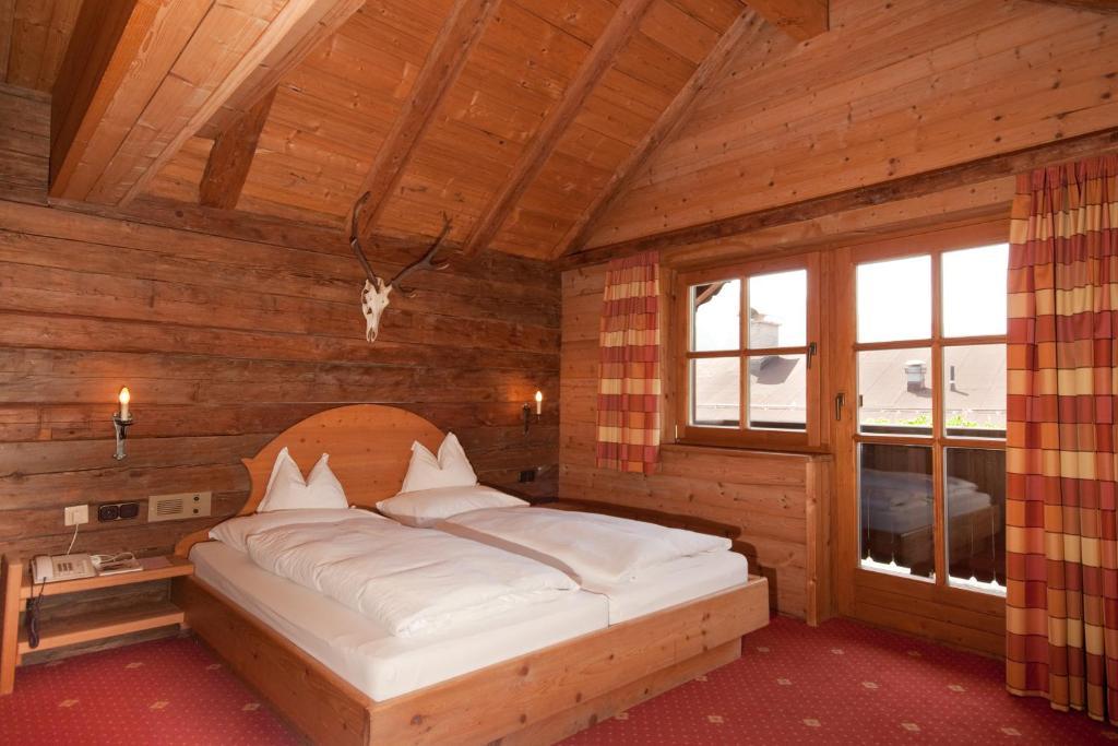 Hotel Kirchenwirt Kirchberg in Tirol Quarto foto