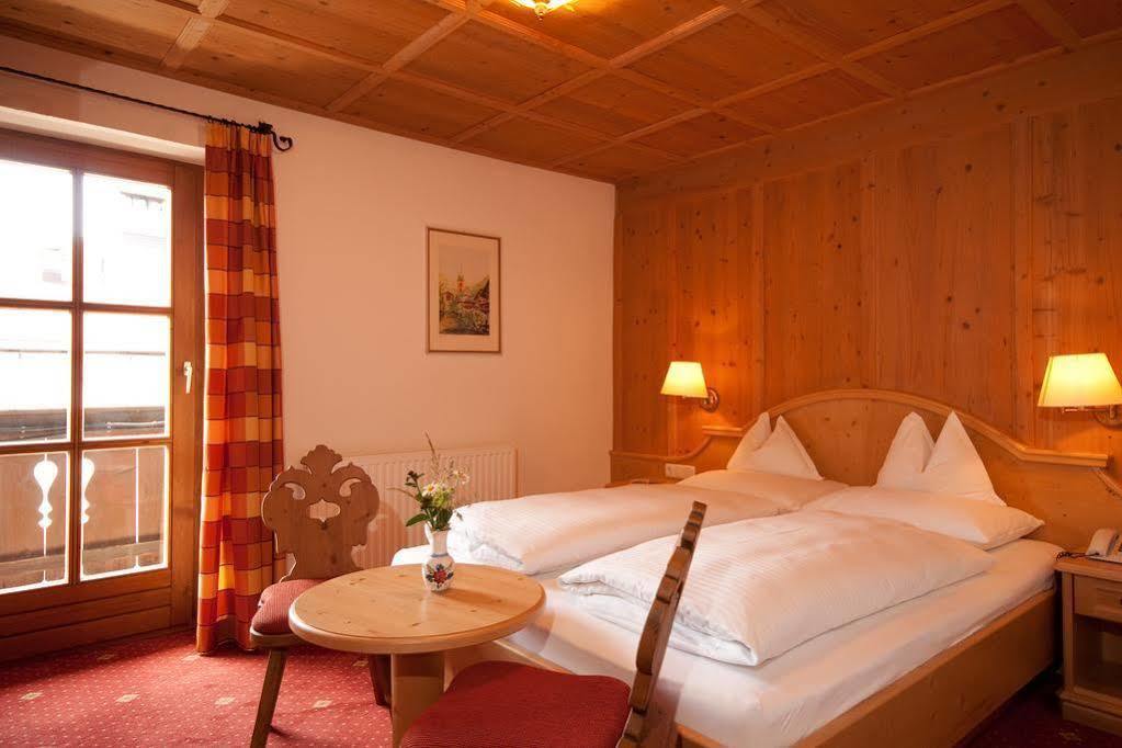 Hotel Kirchenwirt Kirchberg in Tirol Exterior foto